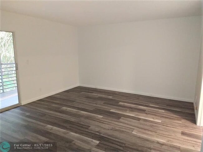 Building Photo - 3405 Bimini Ln