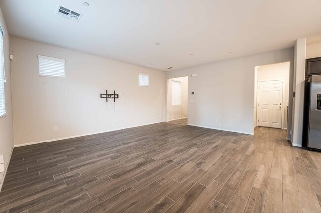 Building Photo - BEAUTIFUL BRAND NEW 2 STORY HOME FOR RENT!