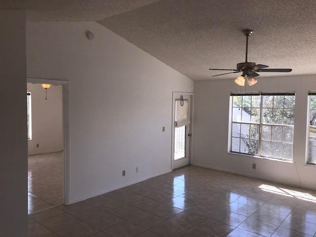 Building Photo - 6283 La Costa Dr