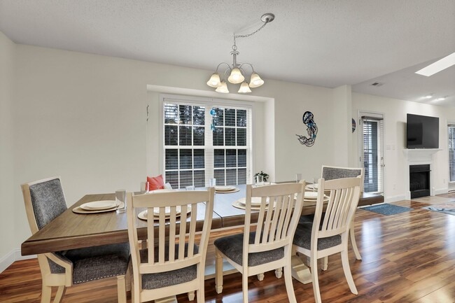 Building Photo - Compass Point - Vacation Rental - Sneads Ferry, NC