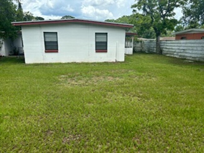 Building Photo - 8718 Ednam Pl