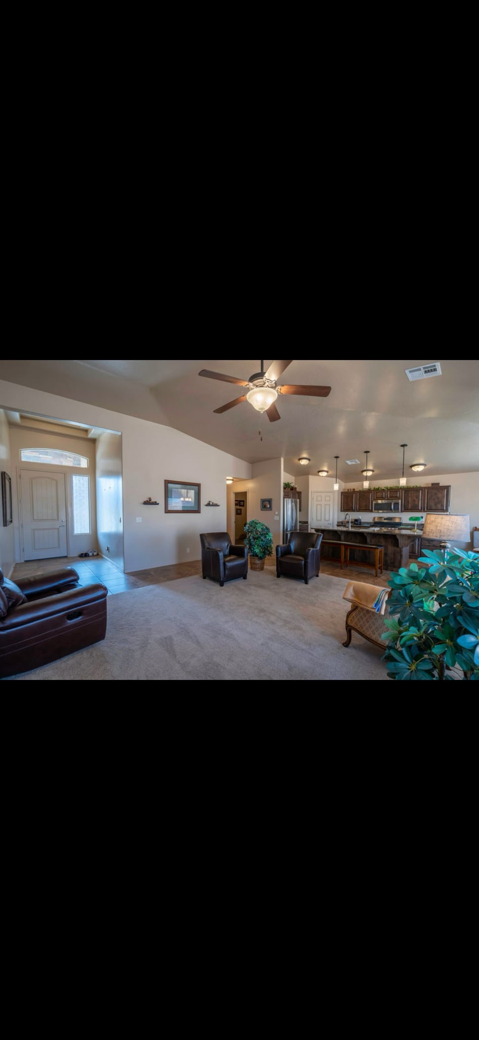 Building Photo - 3011 E Crimson Ridge Dr