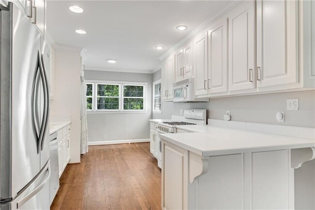 Building Photo - 1194 Spring Valley Ln NE