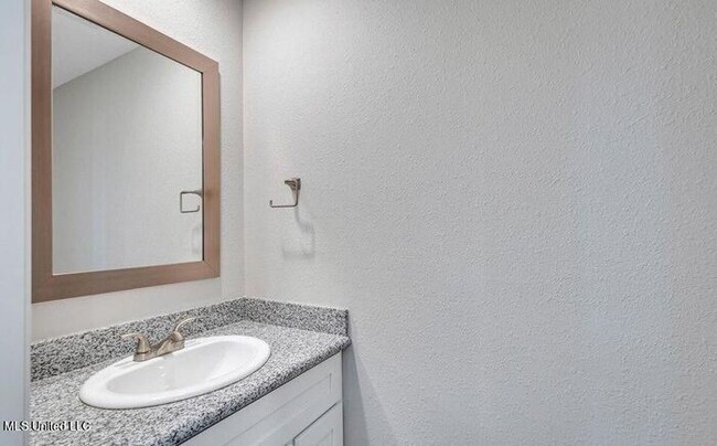 Building Photo - 13227 Willow Oak Cir