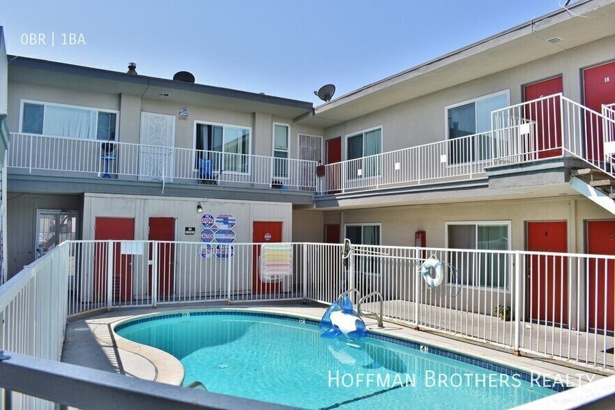 Building Photo - 4050 W El Segundo Blvd