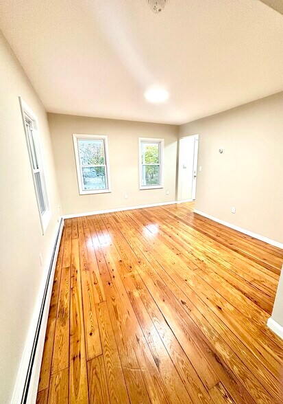 Building Photo - 6 Commercial Ave