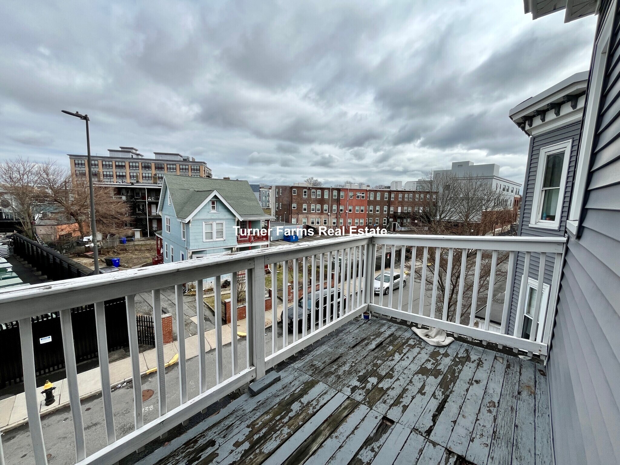Building Photo - 151 E Cottage St