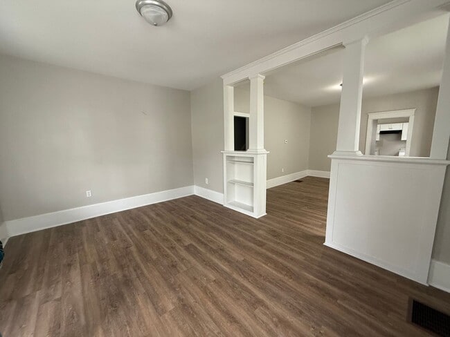 Building Photo - Charming 3-Bedroom Single-Family Home | Se...