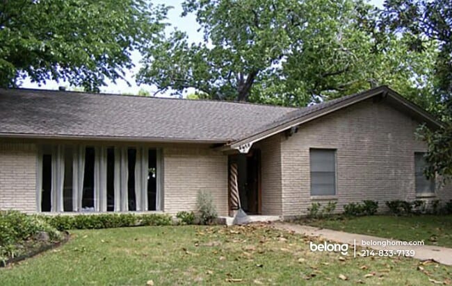 Building Photo - 8615 Skyline Dr