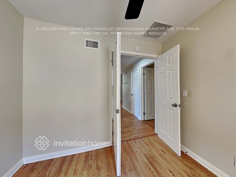 Building Photo - 23037 Magnolia Glen Dr