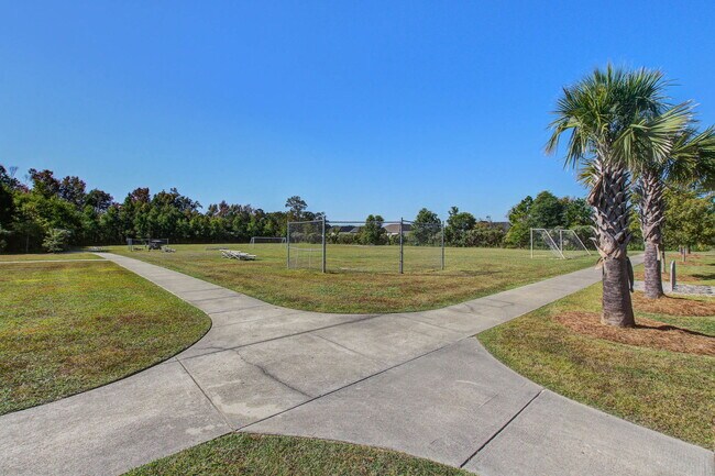 Building Photo - 111 Meadowvale Ln