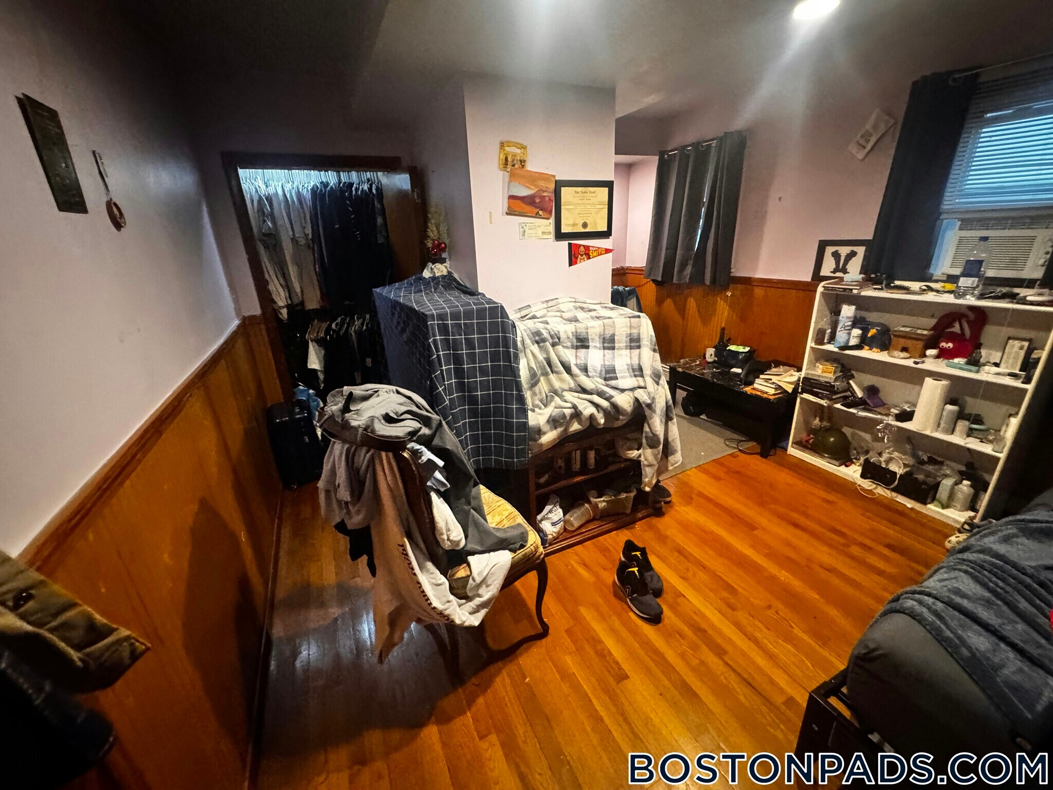 Building Photo - 121 Murdock St