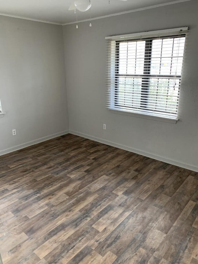 Building Photo - 1509 Meyers Pl