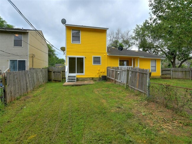 Building Photo - 116 Hillside Dr