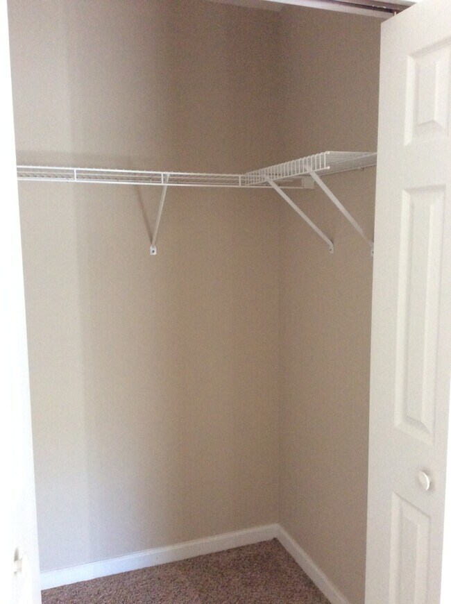 Building Photo - Available July 31st, 2026!