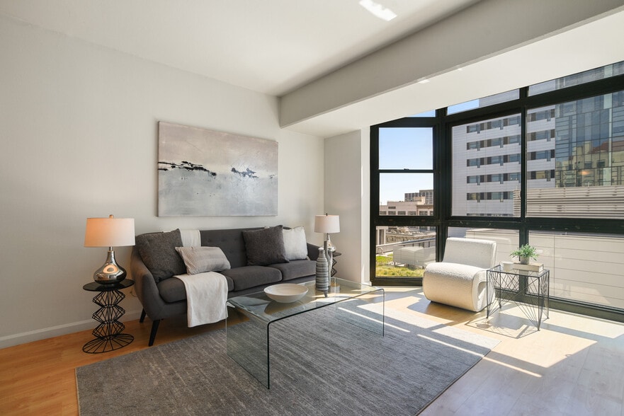 Building Photo - 1 Daniel Burnham Court