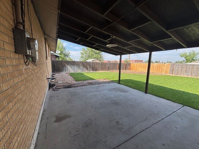Building Photo - 4 Bedroom 2 Bath Single Family Home In South Cheyenne