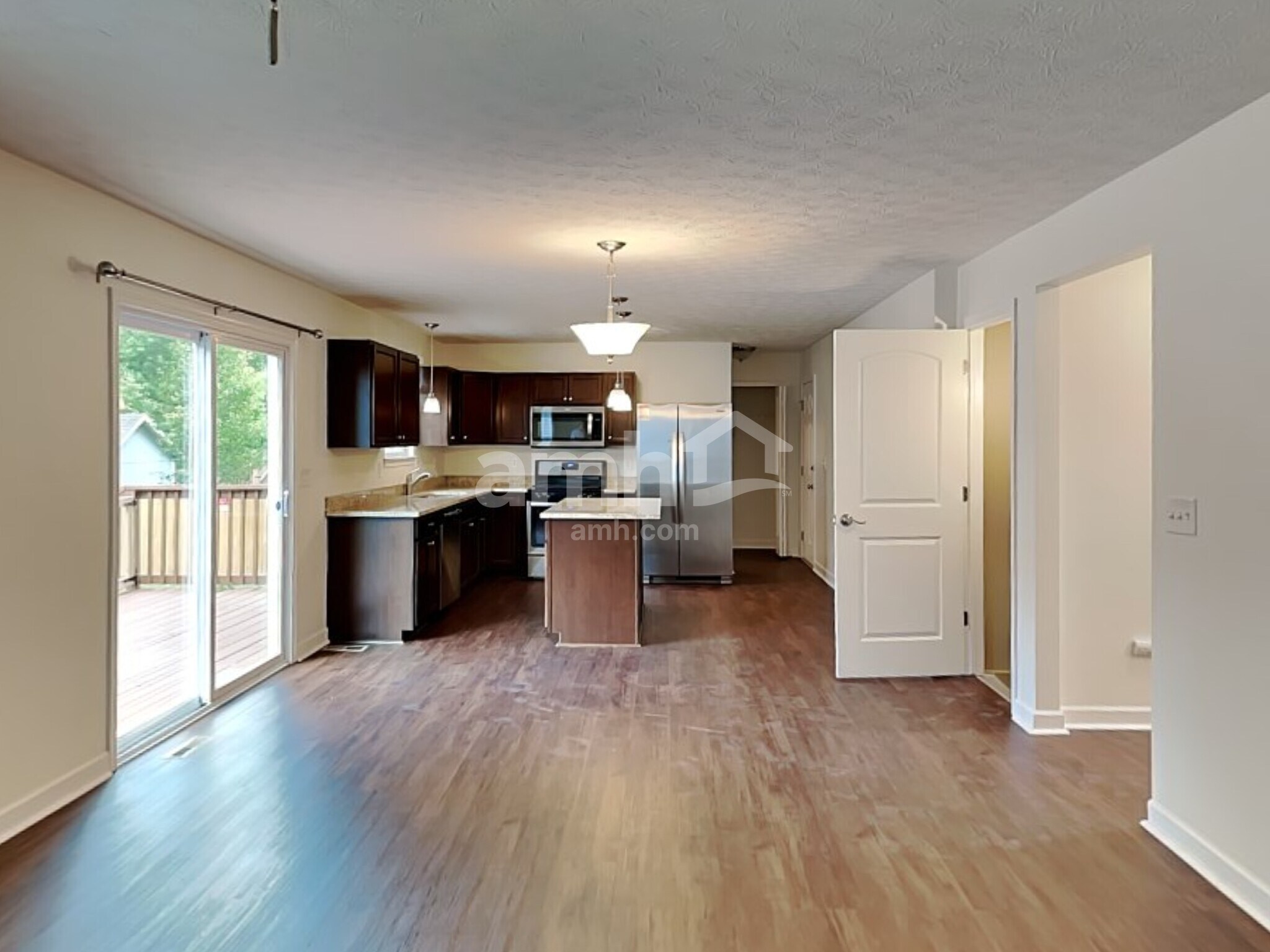 Building Photo - 718 Rolling Acre Dr