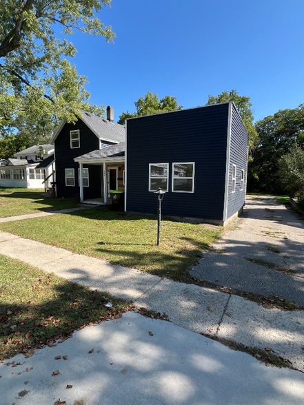 Primary Photo - 806 S Clay St