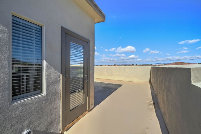 Building Photo - 7439 E Conquistadores Dr
