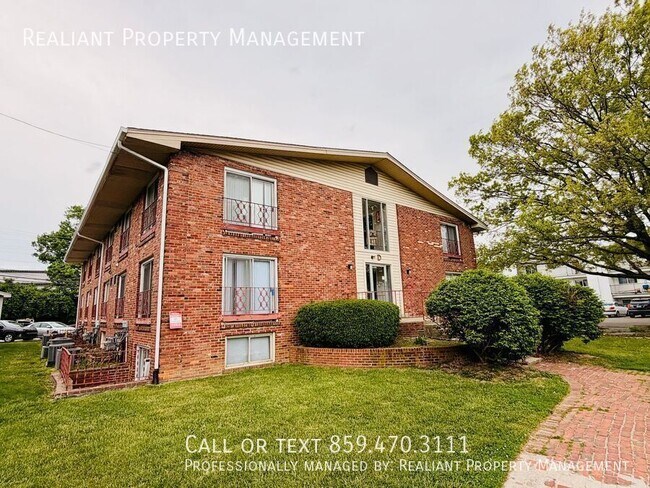 Building Photo - 1708 Jennifer Rd