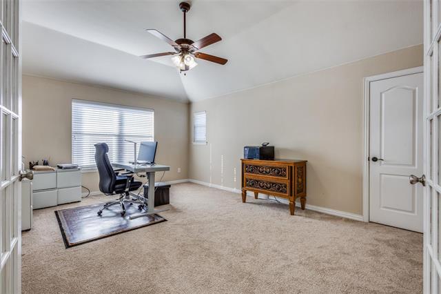 Building Photo - 8901 Brook Hollow Dr