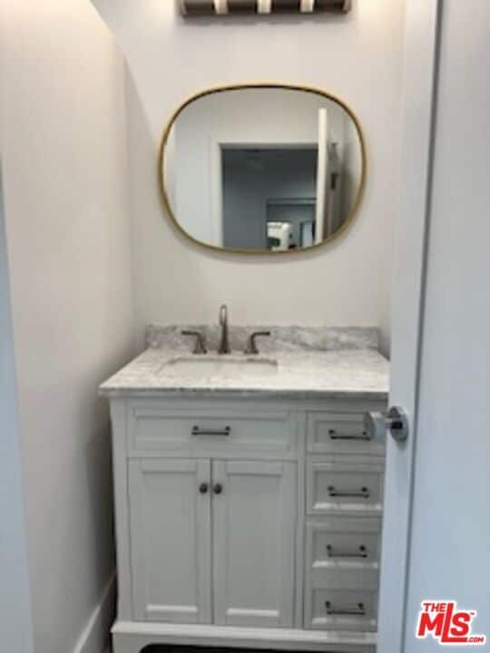 Building Photo - 620 25th St