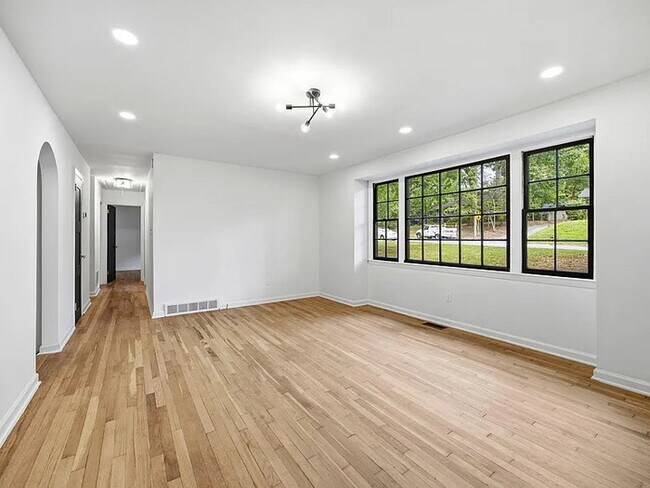 Building Photo - Earn Wealth While Leasing – Like a Homeowner – Lease to Own