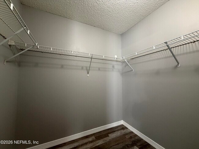 Building Photo - 4339 Hanging Moss Dr