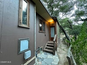 Building Photo - 1281 Old Topanga Canyon Rd