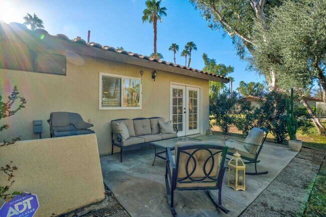 Building Photo - 75240 Camello Ct N