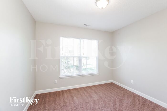 Building Photo - 7433 Sparkleberry Dr
