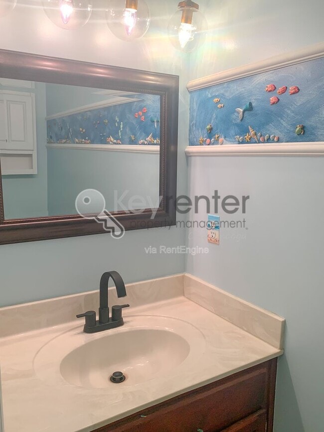 Building Photo - 7716 Royal Harbour Cir