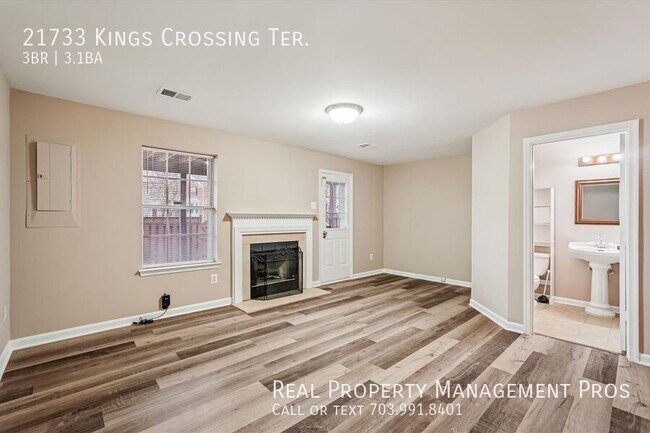 Building Photo - 21733 Kings Crossing Terrace