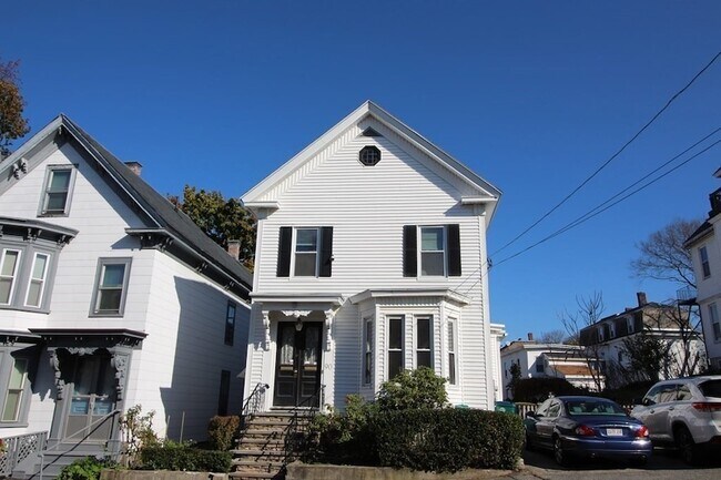 Building Photo - 90 Mt Vernon St