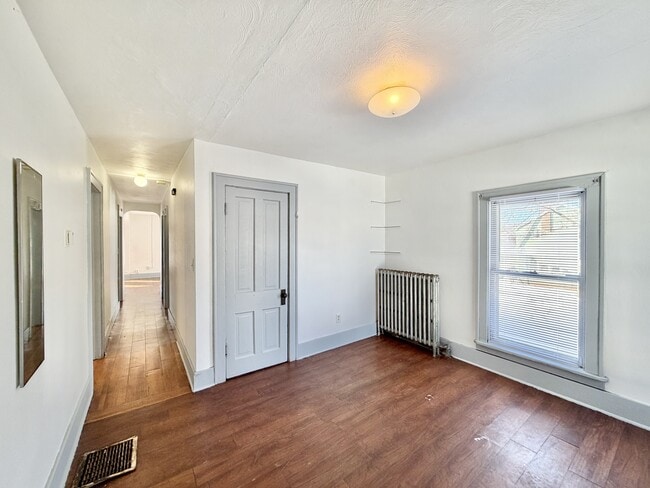 Building Photo - 603 S Jackson St