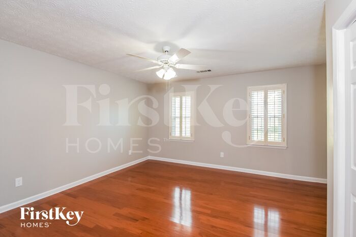 Building Photo - 1326 Shadowood Ct