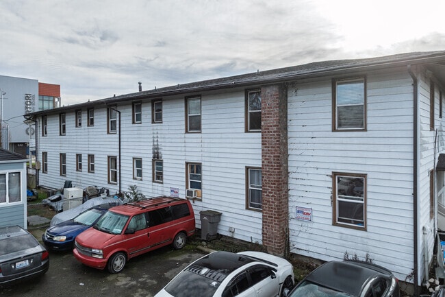 Building Photo - Bennett Apartments