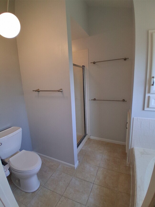 Building Photo - 17010 Poplar Hill St