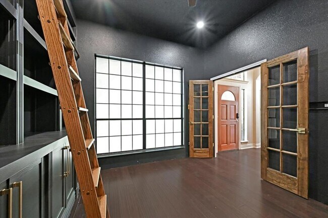 Building Photo - 1218 Canyon Maple Rd