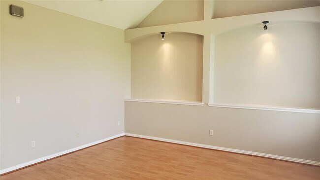 Building Photo - 1656 County Rd 697