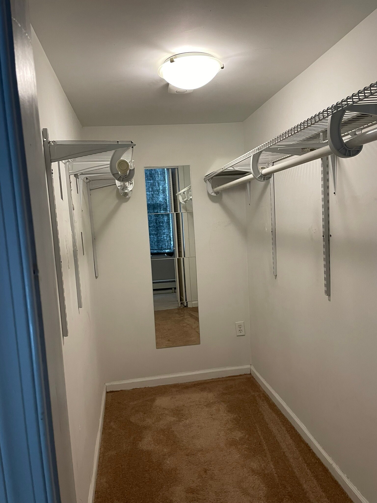 Building Photo - 684 85th St