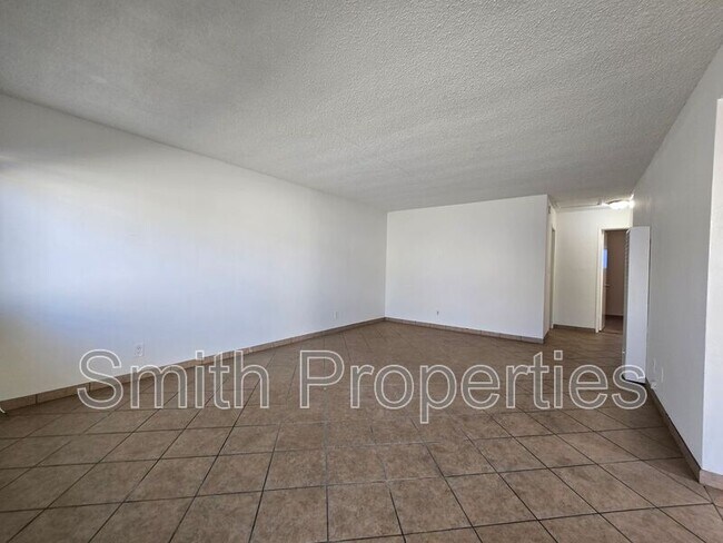 Building Photo - 2619 Mathews Ave