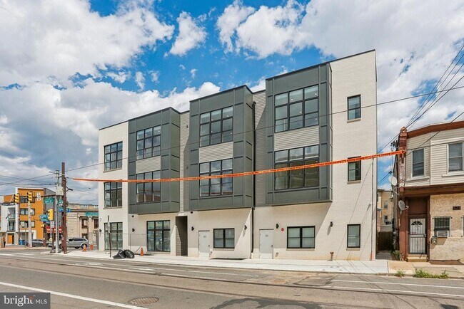 Building Photo - 3952-54 Lancaster Ave