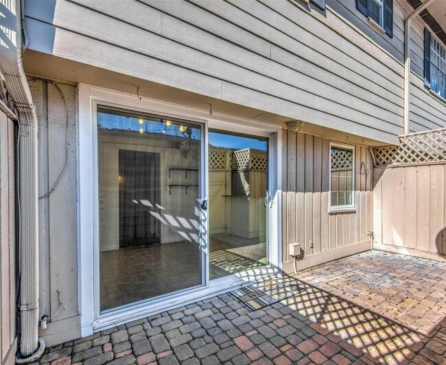 Building Photo - 6440 Olympia Dr