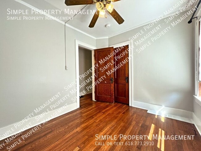 Building Photo - 737 Fulton St E