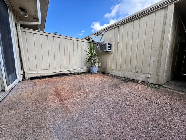 Building Photo - 2041 Winrock Blvd