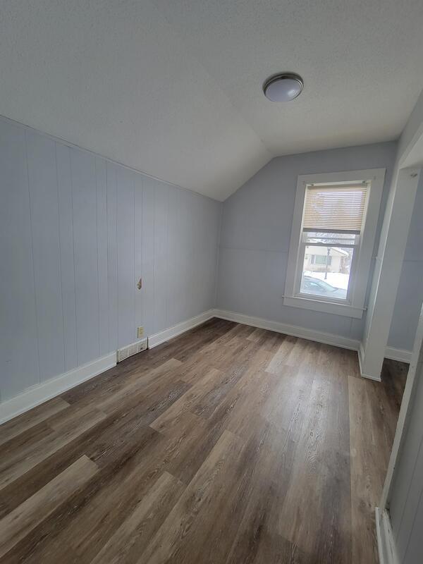 Building Photo - 1093 Euclid St