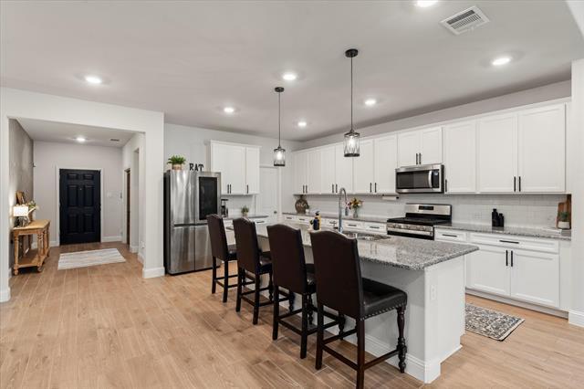 Building Photo - 1216 Johnson Dr