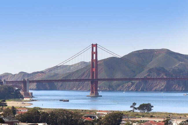 Building Photo - 2336 Broadway